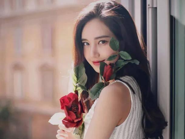 女主在娱乐圈吃瓜文,女主的吃瓜日常  第1张